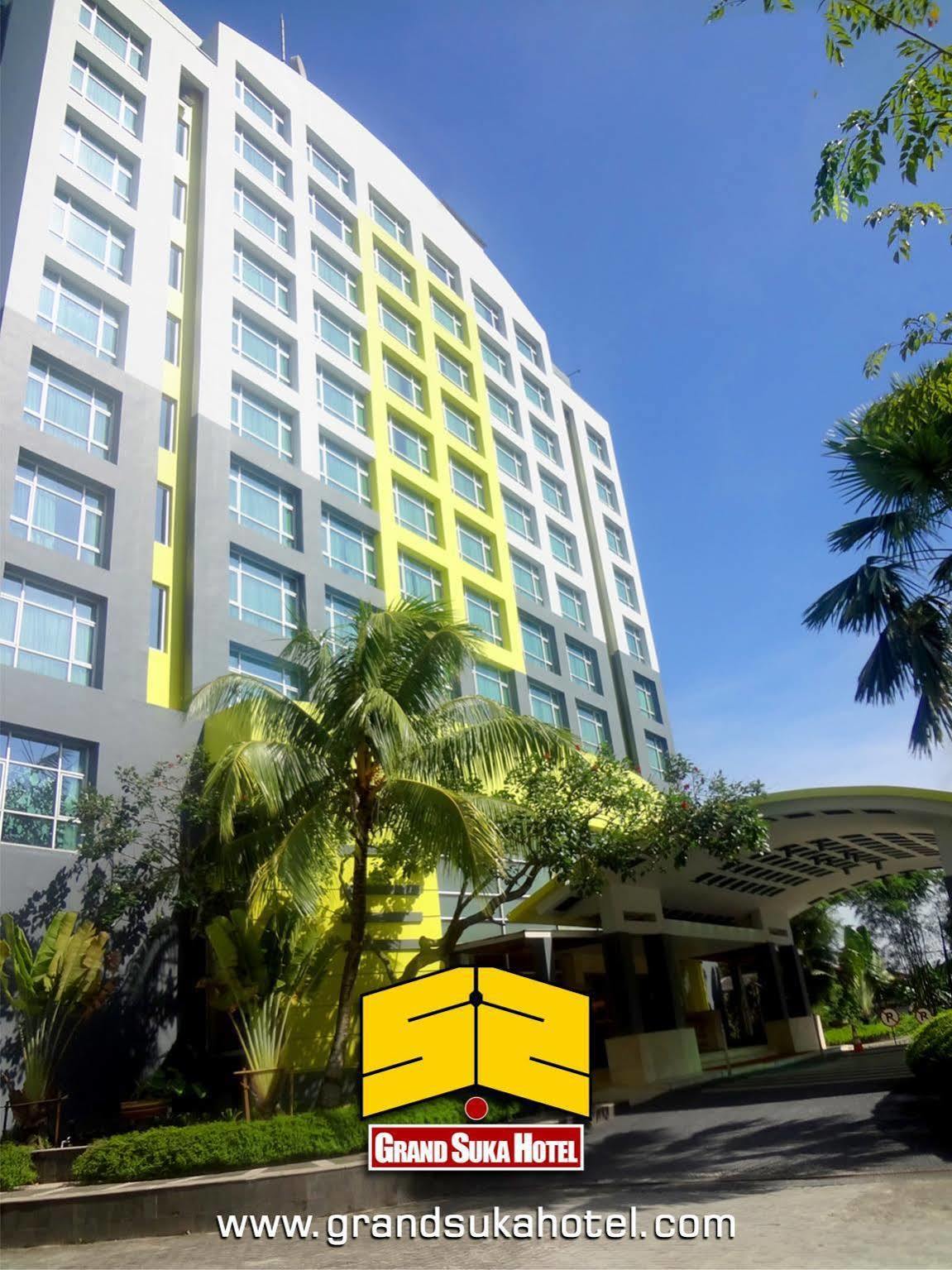 Grand Suka Hotel Pekanbaru Ngoại thất bức ảnh